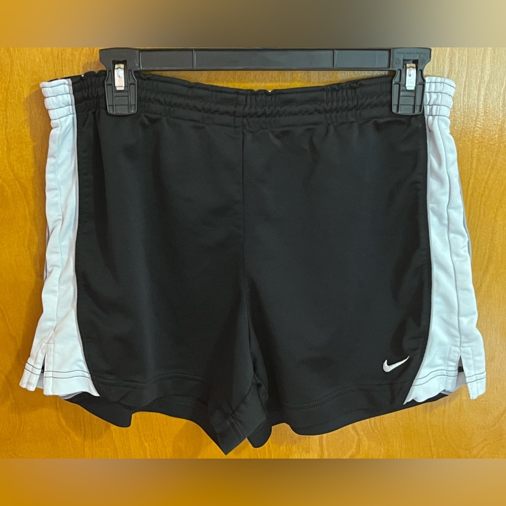 Women’s Vintage Nike Shorts Black and Gray. Size Medium (8-10)